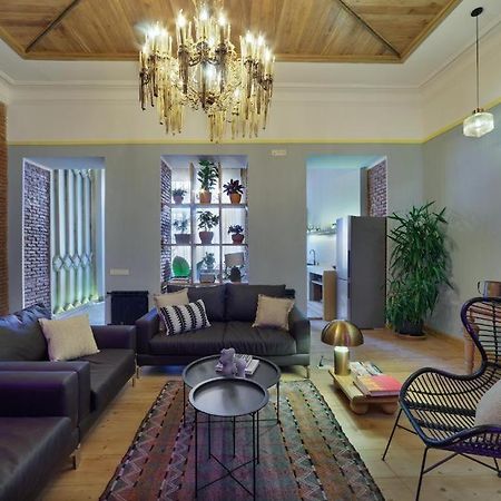 Appartamento Luxury House Tbilisi Esterno foto