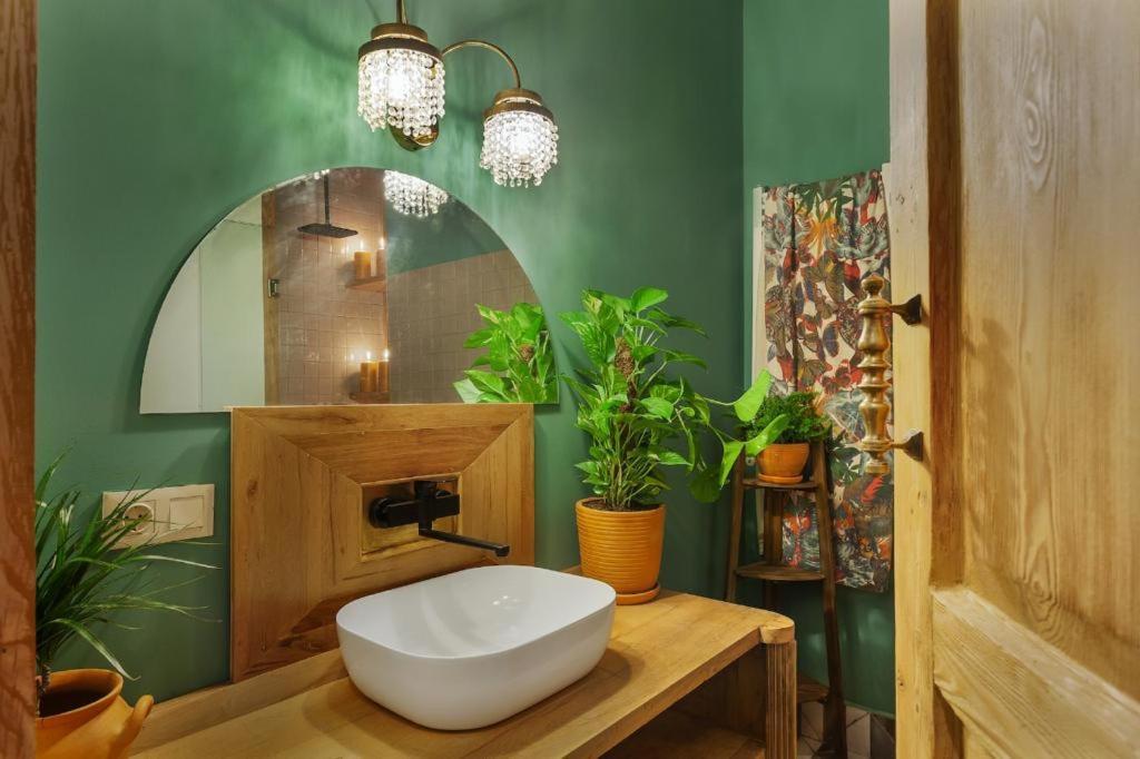 Appartamento Luxury House Tbilisi Esterno foto