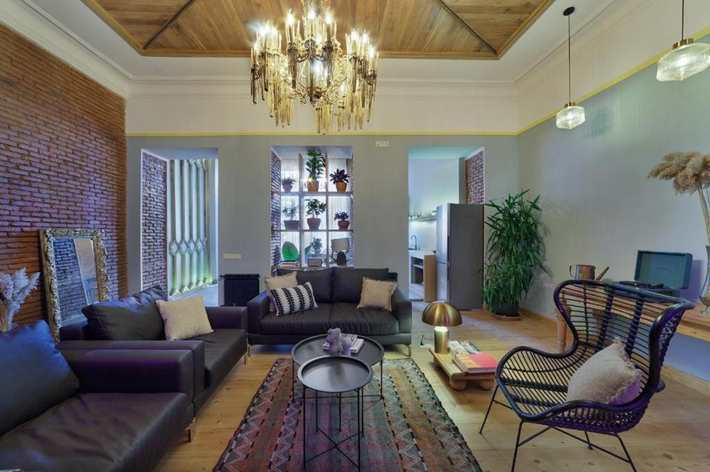 Appartamento Luxury House Tbilisi Esterno foto